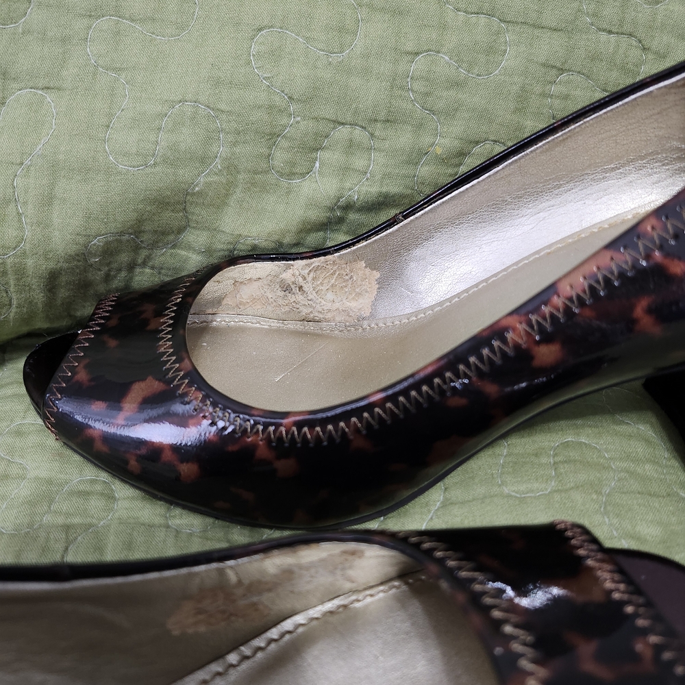 Anne Klein Tortoiseshell Patterned Heels - image 6